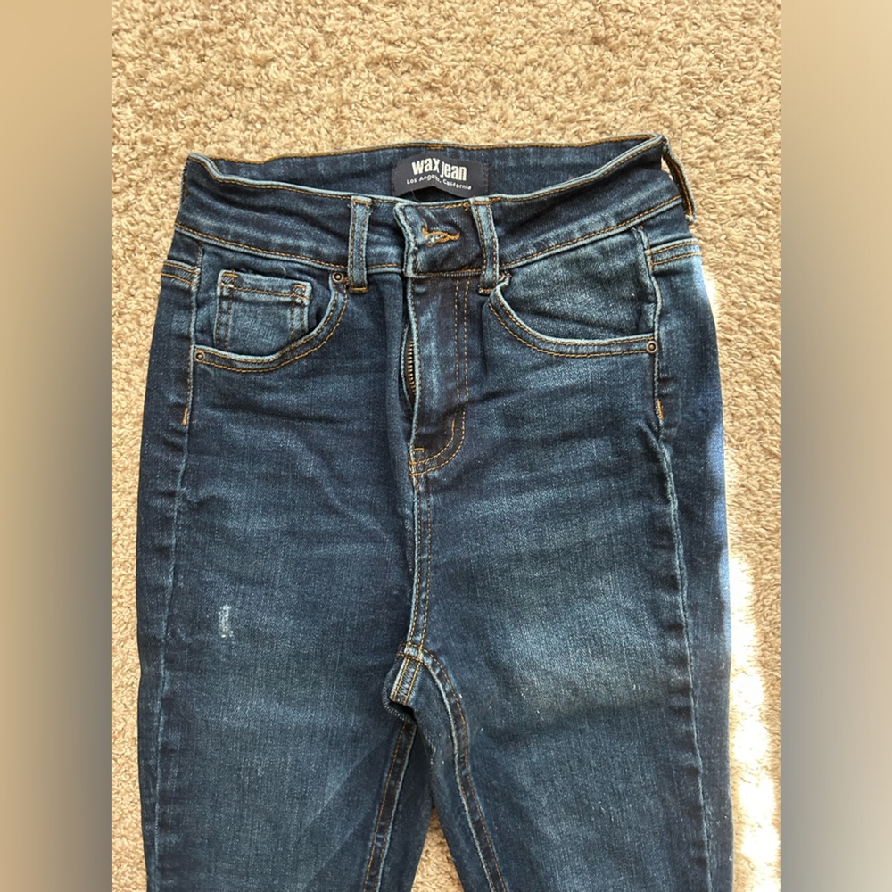 Women’s New Jeans - Picture 4 of 5